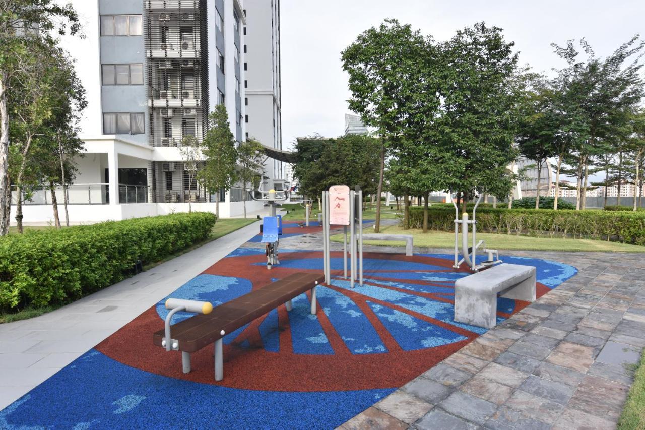 Cozy Homestay With Wifi @Encorp Strand Mall @Alpha Ivf Petaling Jaya Exterior foto